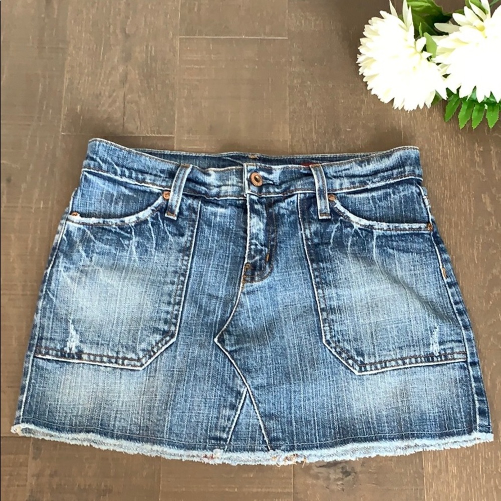 Blue 2 distressed jean skirt size 26
